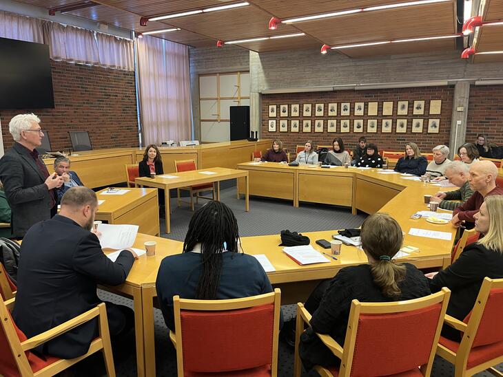 Ordfører Bjarne Christiansen og Stange kommune fikk legge fram problematiske problemstillinger for Statsforvalteren.